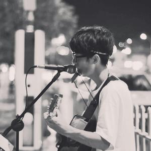 猛男自慰che谢精
